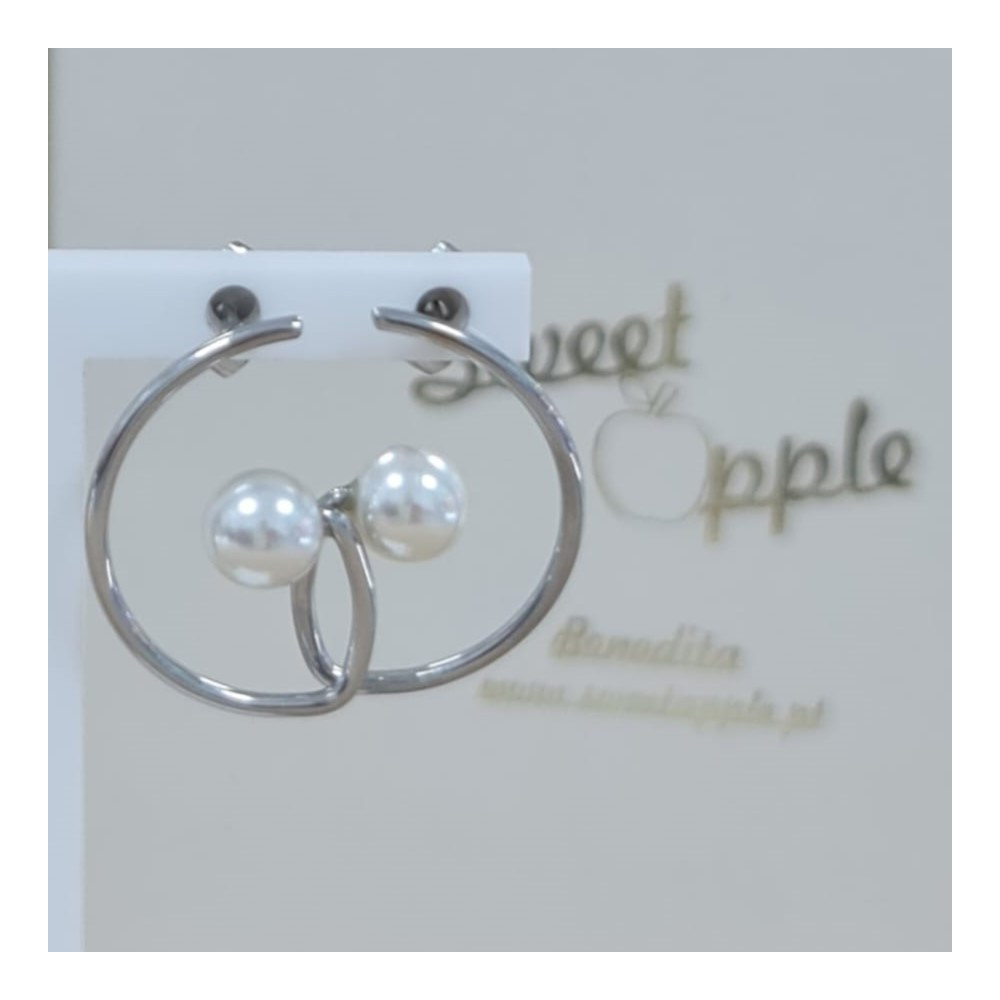 Brincos em G com Pérola Brincos em G com Pérola